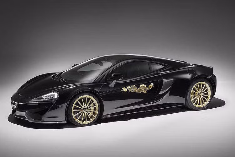 Trên thực tế, siêu xe McLaren 570GT Cabbeen không phải là một dòng xe quá mới mẻ, khi hãng siêu xe Anh Quốc đã ra mắt phiên bản đặc biệt này tại triển lãm ô tô Bắc Kinh diễn ra vào tháng 4/2018.