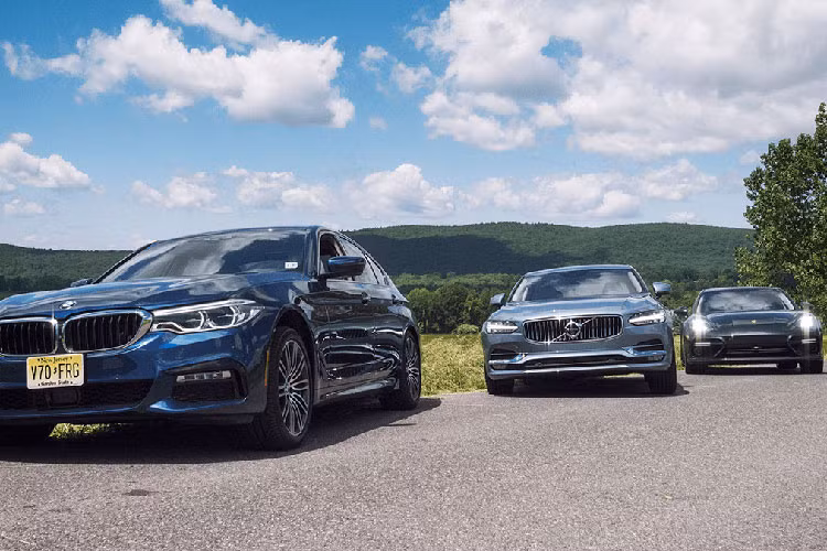 Kết quả này chỉ dựa trên những mẫu xe ôtô hạng sang an toàn nhất 2018 đã trải qua các bài kiểm tra, đánh giá an toàn do NHTSA và IIHS tiến hành. Tất cả, các mẫu xe lọt vào danh sách này đều được IIHS đánh giá “Tốt” trong các thử nghiệm va chạm và được NHTSA xếp hạng 5 sao về mức độ an toàn theo các tiêu chí đưa ra.