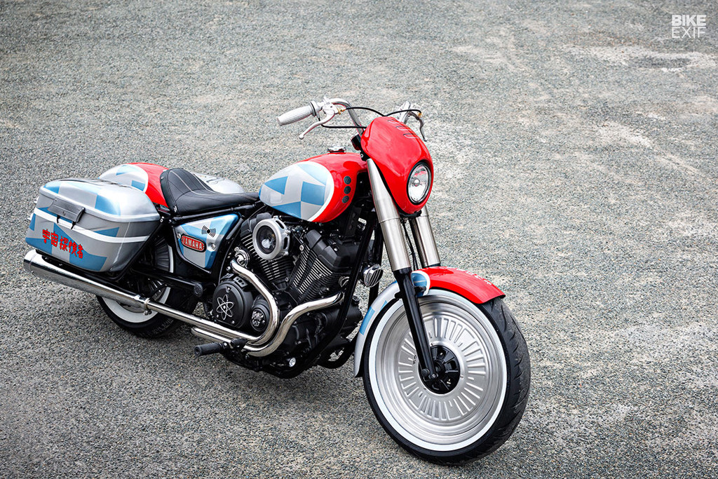 Ngày nay, rất khó để tìm mua một chiếc Sonicon Rocket, thậm chí món đồ chơi hàng hiếm này có giá lên tới 1.000 USD. Nó cũng là biểu trưng của phong cách Nhật Bản, gây ấn tượng mạnh với thợ cơ khí người Pháp Séb Lorentz và đối tác Laurence, người điều hành xưởng độ Lucky Cat Garage.