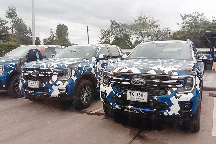 Ford Ranger 2022 moi lo dien hoan toan, dam chat Maverick