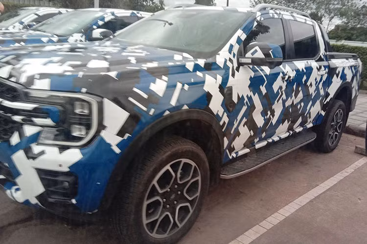 Ford Ranger 2022 moi lo dien hoan toan, dam chat Maverick-Hinh-2