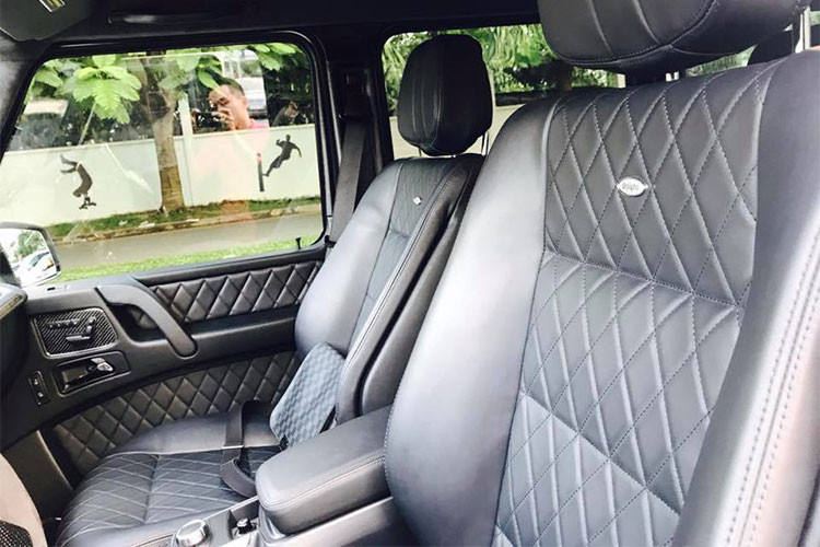 Đáng chú ý ở gMercedes-Benz G63 độ Brabus là khối động cơ V8 tăng áp kép 5.5l của G63 AMG đã được Brabus độ lại với ECU được "hack", hệ thống ống xả thể thao và tăng áp cải tiến. Nhờ đó, chiếc xe có thể đạt công suất lên tới 620 mã lực và mô-men xoắn cực đại 820 Nm.
