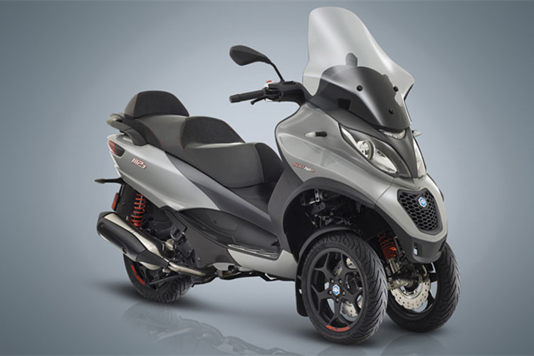 Theo hãng xe máy Piaggio, hãng đã cải tiến động cơ 493cc trên MP3 500 để đem tới công suất lớn hơn 14% và tiết kiệm nhiên liệu hơn so với đời cũ. Động cơ này đạt công suất 34,2 mã lực và mô-men xoắn 45,5Nm.