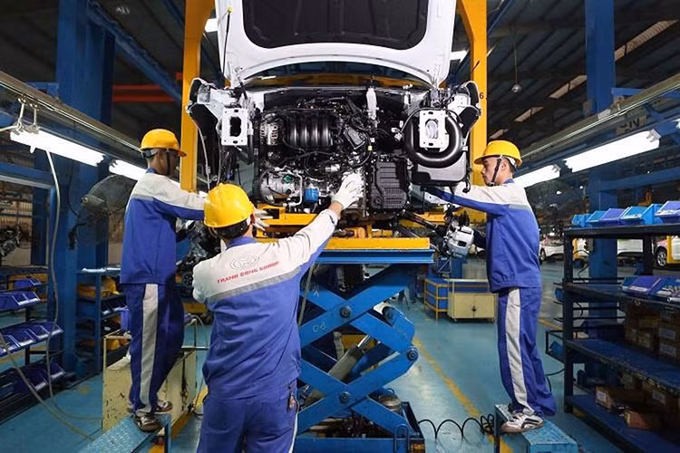 Bo Cong Thuong de xuat giam 50% le phi truoc ba oto-Hinh-2