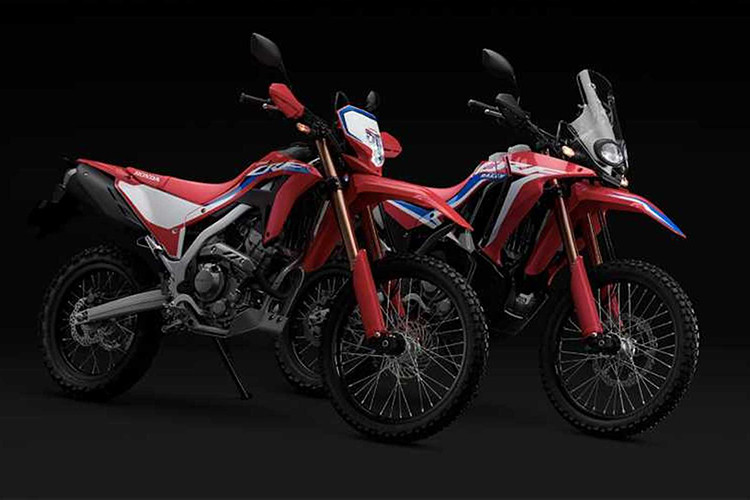 Ra mắt lần đầu tiên vào năm 2012, Honda CRF250L đa địa hình đã trở thành một trong những mẫu xe cào cào phổ biến nhất, với khả năng vận hành cả trên đường phố và off-road.