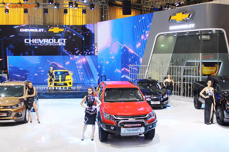 Bên cạnh đó, triên lãm ôtô Việt nam 2016 lần này đồng thời thúc đẩy quá trình thực hiện mục tiêu xã hội hóa xe hơi cho thị trường Việt Nam của Hiệp hội Các nhà sản xuất Ôtô (VAMA) - mở ra một hướng đi mới cho ngành công nghiệp ôtô nước nhà.