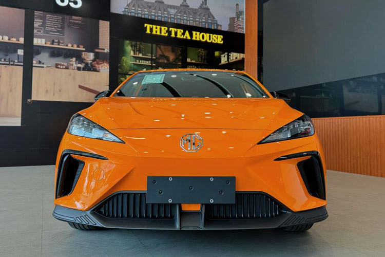 Bản thân thương hiệu MG cũng không kỳ vọng MG4 EV sẽ đạt doanh số cao tại Việt Nam do chưa có hạ tầng trạm sạc. Theo thương hiệu con của tập đoàn SAIC, MG4 EV nhắm đến những khách hàng đã sở hữu ôtô và muốn trải nghiệm thêm xe điện.