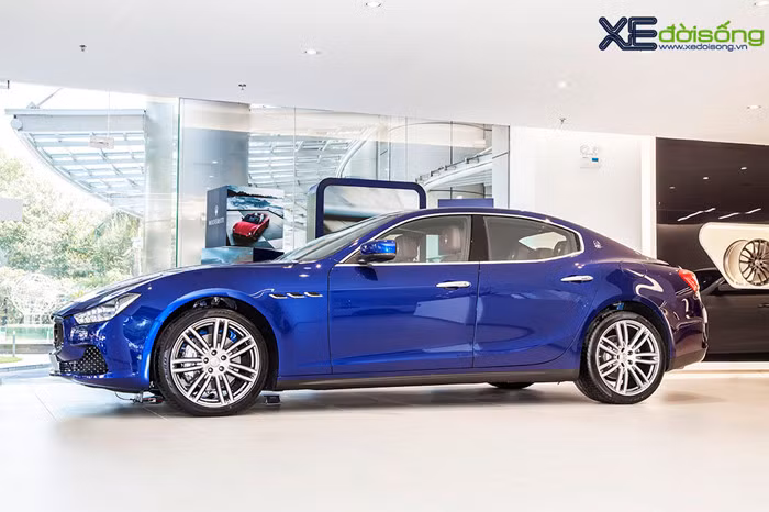 Hai biểu tượng đồng điệu về phong cách, chất thanh lịch và trình độ chế tác tinh xảo. Thành quả đầu tiên trong mối hợp tác này là phiên bản đặc biệt Maserati Quattroporte Ermenegildo Zegna Limited Editio.