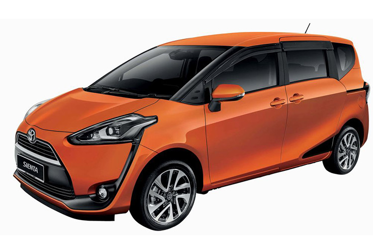 Toyota Sienta là một chiếc MPV 7 chỗ ngồi nằm ở phân khúc dưới mẫu xe đàn anh Innova, hiện đang bán khá phổ biến tại thị trường Indonesia và Malaysia. Bước sang phiên bản cải tiến mới, Toyota Sienta 2018 được nâng cấp thêm nhiều tiện ích phù hợp hơn với thị hiếu người dùng.