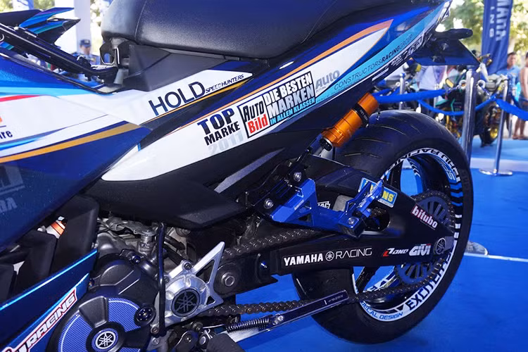 Sau vài giờ được trưng bày, đại diện Yamaha Việt Nam đã công bố 3 chiếc xe Exciter độ đoạt giải cao nhất. Trong đó, chiếc Yamaha Exciter 150 mang số thứ tự 05 đoạt giải cao nhất. Chiếc xe đoạt giải nhất này không quá nổi bật so với "rừng" Yamaha Exciter độ tại đây, tuy nhiên nó lại được đánh giá là chiếc xe độ tốt, phối màu chuẩn...