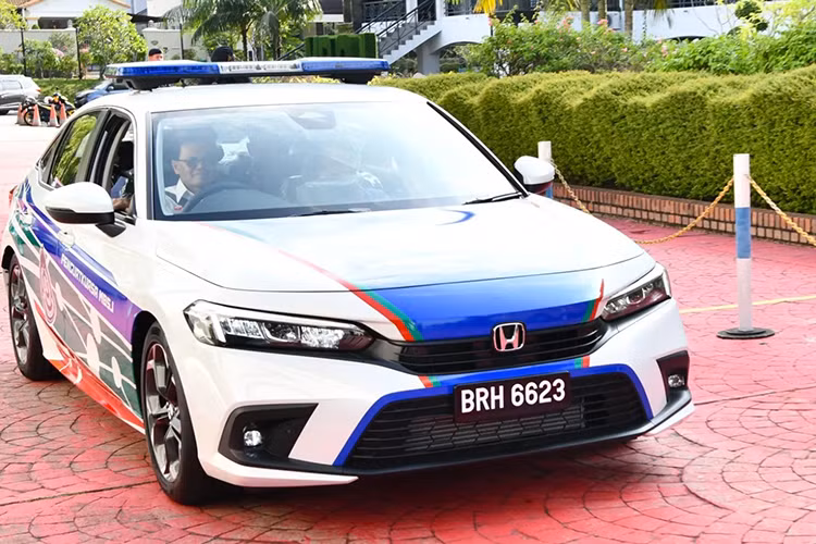 Theo thống kê từ Vama trong tháng đầu năm 2024 đã có 129 chiếc Honda Civic các phiên bản bán ra và 5 chiếc Type R được bàn giao. Dù có doanh số không cao nhưng đây là một trong những xe có hội nhóm khá đông đảo so với mặt bằng chung.