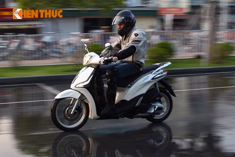 Trieu hoi xe Piaggio Liberty ABS 