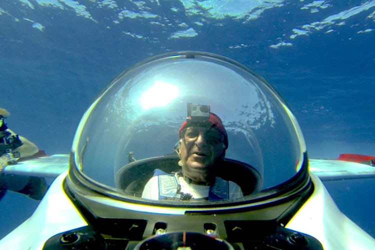 Hệ thống nổi khẩn cấp, khả năng tự điều chỉnh động hướng, bảo vệ độ sâu có thể lập trình để bạn không đi ra ngoài phạm vi được định sẵn, và hệ thống phát hiện lỗi chỉ là một vài trong số những tính năng an toàn mà bạn sẽ tìm thấy trên Dragon.