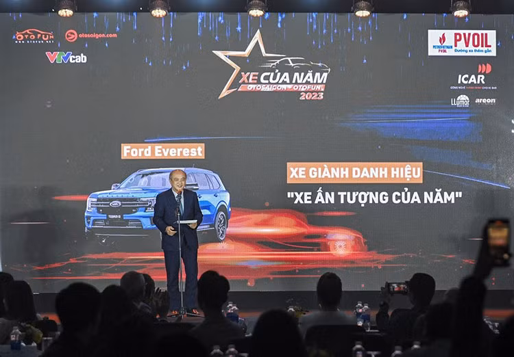 VinFast VF8 la mau xe xanh cua nam 2023-Hinh-4