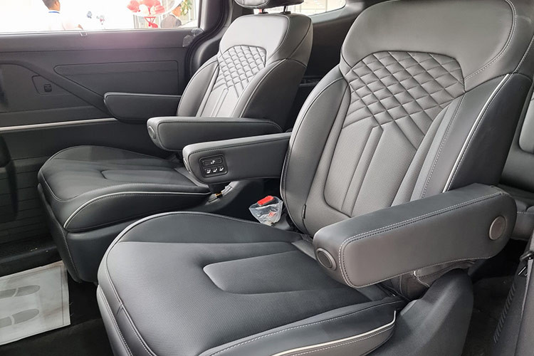 Khách hàng có 2 lựa chọn về động cơ kết hợp với hệ dẫn động cầu trước FWD bao gồm: Động cơ 2.0L Turbo GDi (mã hiệu G4NN), sản sinh công suất cực đại 236 mã lực tại 6.000 vòng/phút, momen xoắn cực đại 353 Nm tại 1.500- 4.000 vòng/phút. Khối động cơ này kết hợp với hộp số tự động 8 cấp, cho khả năng tăng tốc 0 ~ 100 km/h trong 8,2 giây. 