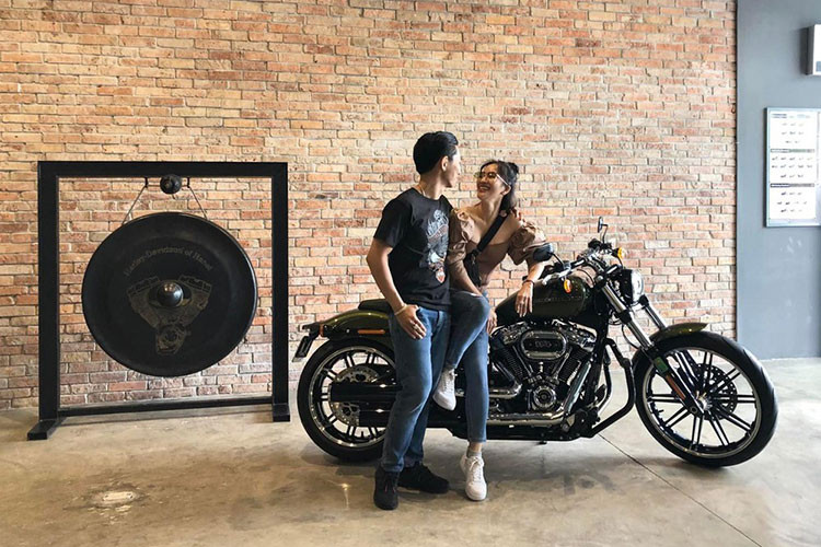 Harley-Davidson Breakout 114 thế hệ mới vẫn được xếp vào dòng Softail của thương hiệu Harley-Davidson, phù hợp với khách hàng trẻ và trung tuổi nhờ phong cách chopper vạm vỡ và mạnh mẽ.