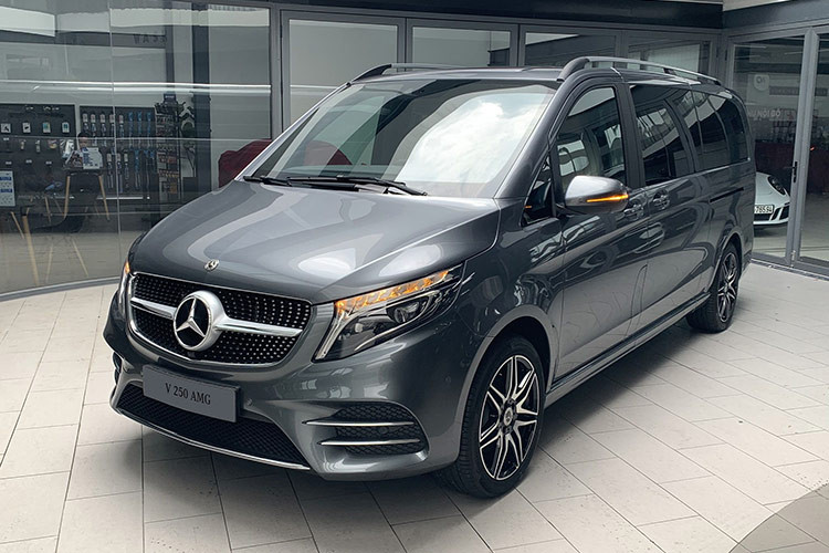Mercedes-Benz Viet Nam bat ngo tung uu dai len toi 450 trieu dong-Hinh-2