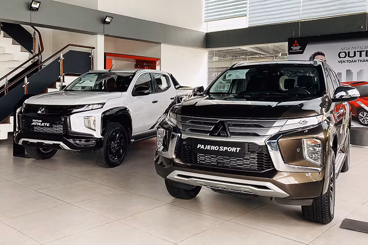 Trong khi đó, mẫu xe SUV Mitsubishi Pajero Sport đứng ở vị trí thứ 9 vì chỉ bán được 25 xe. Doanh số của mẫu SUV hạng D này đã giảm 37,5% so với tháng 3/2024.