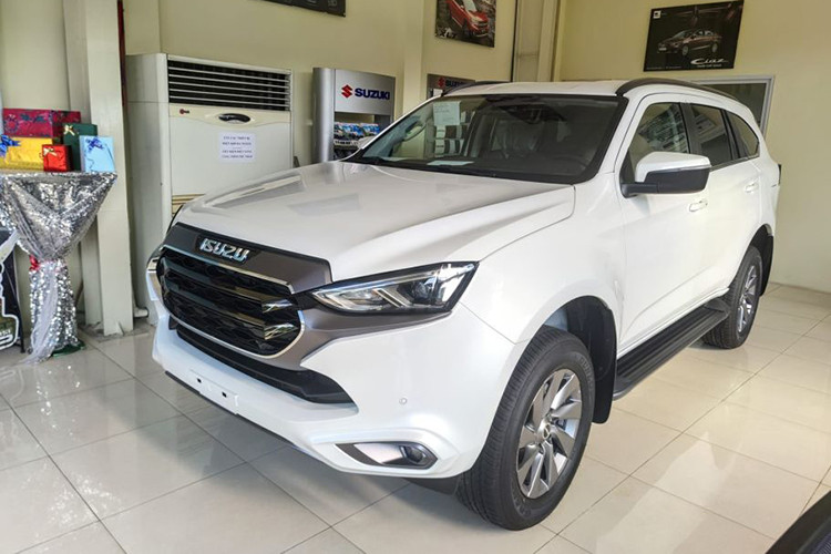 Tháng 4/2024 tiếp tục chứng kiến sự xuất hiện của Isuzu mu-X trong top 10 mẫu ôtô bán kém nhất thị trường. Mẫu SUV hạng D này chỉ bán được 20 xe trong tháng 4. Tuy nhiên, so với tháng 3/2024, doanh số của Isuzu mu-X đã tăng 100%.