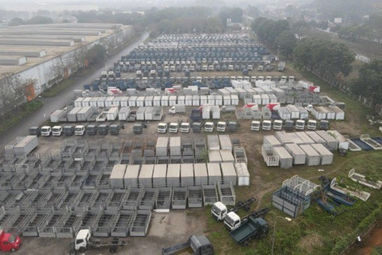 Được biết, vào ngày ngày 13/5/2024, Công ty Đấu giá hợp danh Đấu giá Việt Nam lại thông báo đấu giá tài sản 2.177 xe do Nhà máy ôtô VEAM - Tổng công ty Máy động lực và Máy nông nghiệp Việt Nam - CTCP ủy quyền. Giá khởi điểm là hơn 503 tỷ đồng, giảm đáng kể so với những lần đấu giá là 972 tỷ trước đây (Ảnh: THDV).