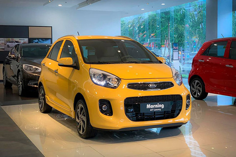  KIA Morning 2020: Giá từ 230 triệu đồng KIA Morning giá rẻ từng "làm mưa, làm gió" tại thị trường Việt Nam. Nếu mang 250 triệu đi mua ôtô cũ, bạn có thể sở hữu một chiếc Morning 2020 còn mới, trang bị tốt, độ phổ biến cao.