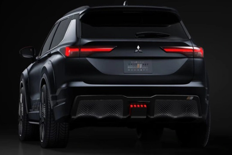 Mitsubishi Outlander PHEV Ralliart chắc chắn sẽ được nâng cấp thiết kế hầm hố và thể thao hơn. Ngoài bộ bodykit, bản Ralliart còn được gia cố khung gầm và tinh chỉnh hệ thống treo để hỗ trợ trải nghiệm lái thể thao lẫn off-road.