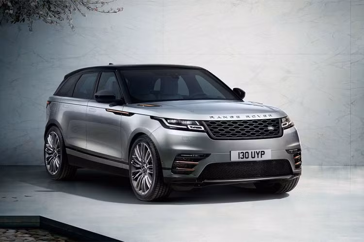 Trong tháng 10/2017, JLR đã bán được 12.321 xe tại Trung Quốc, tăng 12% so với cùng kỳ và là tháng tăng trưởng thứ 22 liên tiếp của nhà sản xuất này. Theo thống kê từ đầu năm tới hết tháng 10, có tới 116.988 sản phẩm của JLR được tiêu thụ tại đây, tương ứng với mức tăng 25%.