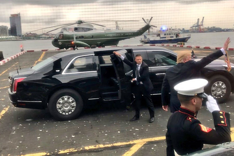 Chiếc siêu xe limousine Cadillac mới của ông Trump cũng được gọi bằng cái tên thân mật là "The Beast", tương tự chiếc cũ phục vụ cựu Tổng thống Barack Obama. Tuy nhiên, so với phiên bản "The Beast" cũ, chiếc limousine này sở hữu thiết kế hiện đại hơn.