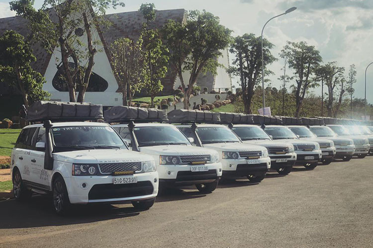 Hành trình từ trái tim với điểm nhấn là dàn siêu xe trăm tỷ và SUV hạng sang đắt tiền thuộc sở hữu chỉ 1 mình ông Đặng Lê Nguyên Vũ, Chủ tịch Trung Nguyên từng diễn ra lần đầu tiên vào năm ngoái.