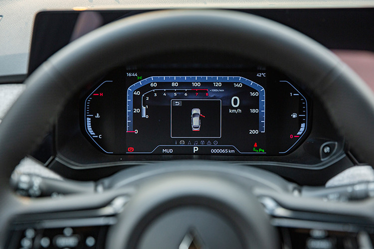 Mitsubishi Xforce tu 599 trieu tai Viet Nam - chiec SUV co B dang tien-Hinh-5