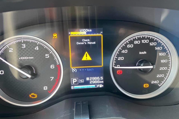 Khach hang Viet to xe Subaru dinh loi 