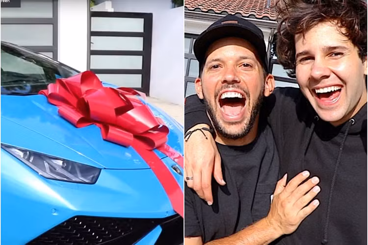 Trên thực tế, đây không phải là lần đầu tiên Dobrik tặng xe cho bạn bè. Trước đó, YouTuber này từng tặng những chiếc xe điện hạng sang Tesla "đập hộp" cho đội ngũ làm vlog cùng mình là Jason Nash, Alex Ernst và Natalie Mariduena.