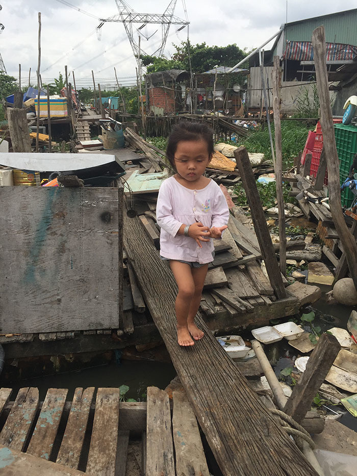 Canh song kho tin o xom Be o chuot giua long Sai Gon-Hinh-6