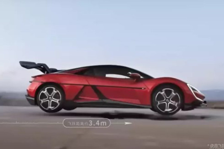 Yangwang là thương hiệu xe điện cao cấp của BYD, và U9 là mẫu xe thứ hai được ra mắt sau SUV địa hình Yangwang U8, nổi tiếng với khả năng nổi trên mặt nước. U9 đã tạo tiếng vang lớn nhờ sự kết hợp giữa hiệu suất mạnh mẽ và công nghệ độc đáo.