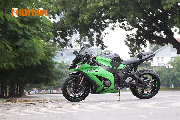 Kawasaki Ninja ZX-10R: Ke chinh phuc toc do-Hinh-7