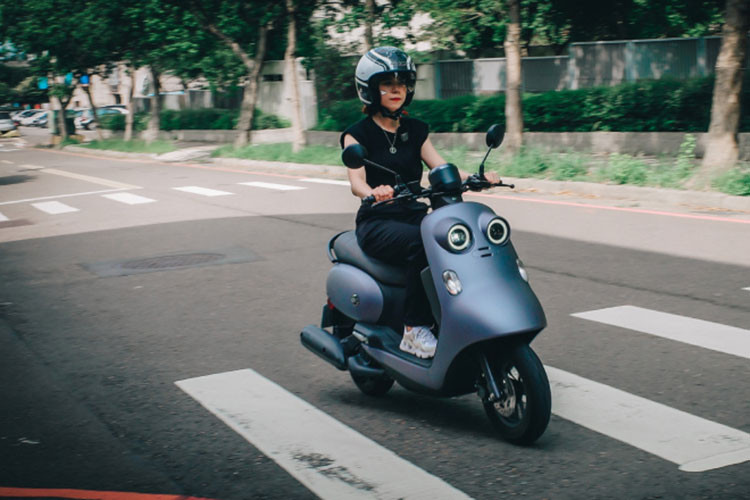 Liệu Yamaha có dám mạo hiểm đưa Vinoora đến Việt Nam hay không? Đó là điều thời gian sẽ trả lời. Nhưng với sự đón nhận nồng nhiệt ở châu Á và tiềm năng chưa được khai thác tại Việt Nam, cơ hội dường như đang rộng mở hơn bao giờ hết.