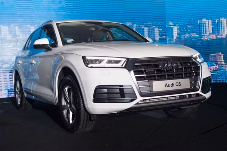 Audi Viet Nam trieu hoi hon 700 xe Q5 de lap dat mieng bao ve
