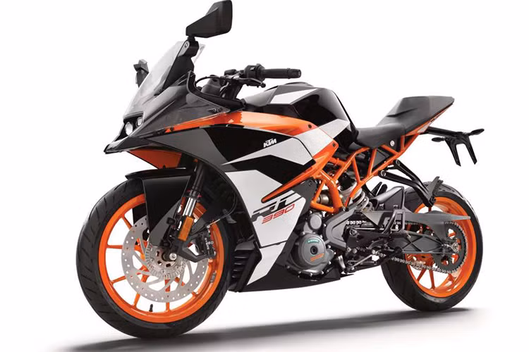 Mới đây, hình ảnh KTM RC 390 phiên bản mới đang chạy thử nghiệm tại châu Âu đã cho thấy rằng thương hiệu xe Áo đang phát triển và sắp tung ra mẫu xe thể thao cỡ nhỏ KTM RC 390 2019.