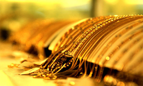 Giá vàng hôm nay 22/3 trên thế giới tăng vọt trở lại từ đáy 3 tuần và rời xa ngưỡng nhạy cảm nhờ đồng USD chùng lại.