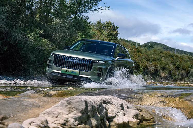 Jaecoo J7 PHEV (SHS) tai Viet Nam 