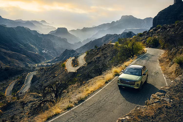 Jaecoo J7 PHEV (SHS) tai Viet Nam 