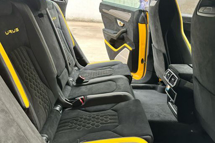 Cung cấp sức mạnh cho Lamborghini Urus Performante là động cơ V8 4.0L tăng áp kép, sản sinh ra công suất đạt mức 666 mã lực cùng 850 Nm mô-men xoắn. Đi kèm với khối động cơ này là hộp số 8 cấp tự động và hệ dẫn động bốn bánh.