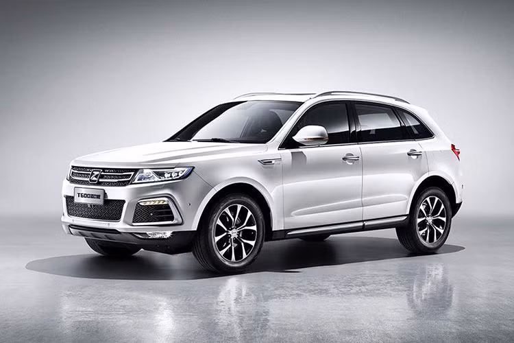 Cuối cùng là các trang bị an toàn cơ bản như hệ thống chống bó cứng phanh ABS, phân bổ lực phanh điện tử EBD và cân bằng điện tử ESC. Mức giá xe Zotye T600 2019 sẽ dao động từ 80.000 - 140.000 Nhân dân tệ (khoảng 270 - 472 triệu đồng) tại thị trường Trung Quốc.