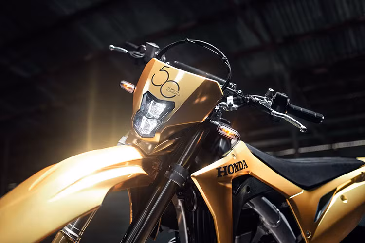 Xe “cào cào” Honda CRF450L 2019 phiên bản Enduro mạ vàng.