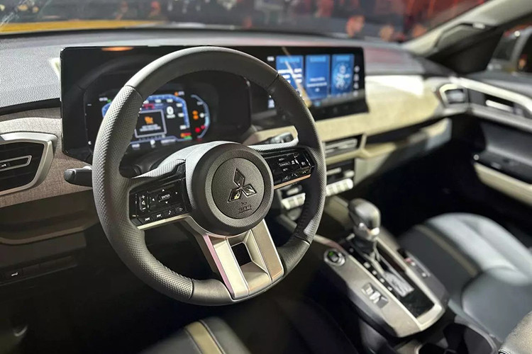 Mitsubishi XFORCE Ultimate chot gia tu 705 trieu dong tai Viet Nam-Hinh-2