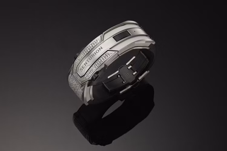 Khi được bán ra, những chiếc siêu xe thường đi kèm với chìa khóa vốn được thiết kế rất đẹp mắt và độc đáo. Tuy nhiên đối với một số người nổi tiếng cũng như các đại gia trên Thế giới, họ vẫn muốn chiếc chìa khóa xe của mình phải trở nên đặc biệt hơn nữa - đó chính vòng khoá siêu xe Senturion ra đời.