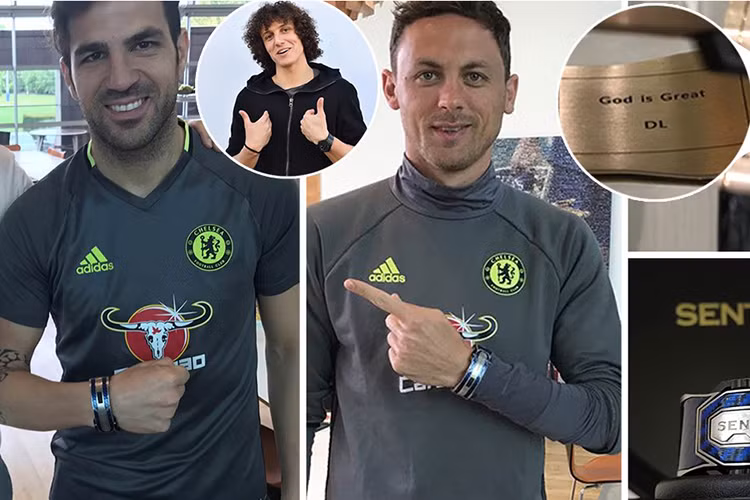 Senturion là một công ty có trụ sở tại London, chuyên tạo ra những chiếc vòng tay trang sức kiêm vai trò của một chiếc chìa khóa siêu xe. Hãng trang sức độc lạ này không chỉ thu hút giới siêu giàu và dân chơi mà còn cả những người nổi tiếng cũng như giới cầu thủ ngoại hạng Anh.