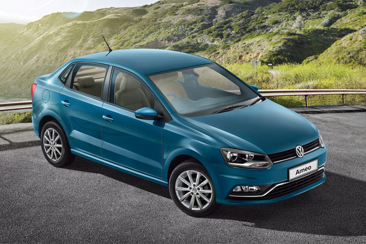 Mới đây tại thị trường Ấn Độ, phiên bản sedan hạng B "bình dân" Volkswagen Ameo Pace 2018 dựa trên "người anh em" Polo đã được ra mắt với một số thay đổi nhỏ ở ngoại thất và động cơ mới. 