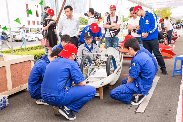 Cuộc thi Lái xe sinh thái - Tiết kiệm nhiên liệu Honda được Công ty Honda Việt Nam (HVN) tổ chức lần đầu tiên vào năm 2010. Sau 8 năm tổ chức, cuộc thi đã thu hút sự quan tâm tích cực và đạt được những thành công ấn tượng với số lượng các đội tham gia ngày càng tăng và thành tích được nâng cao qua từng năm.