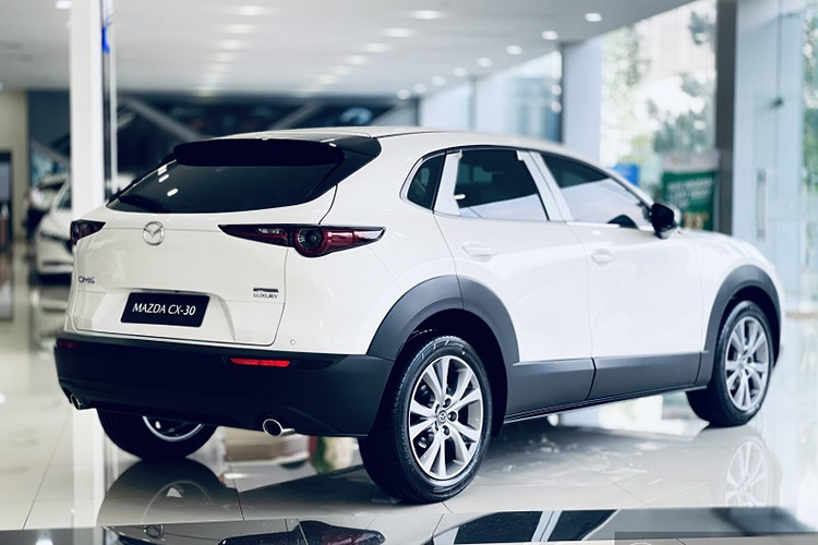Mazda CX-30 tai Viet Nam giam 